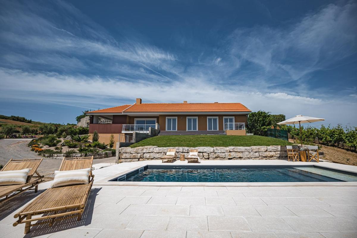 Advania Country House