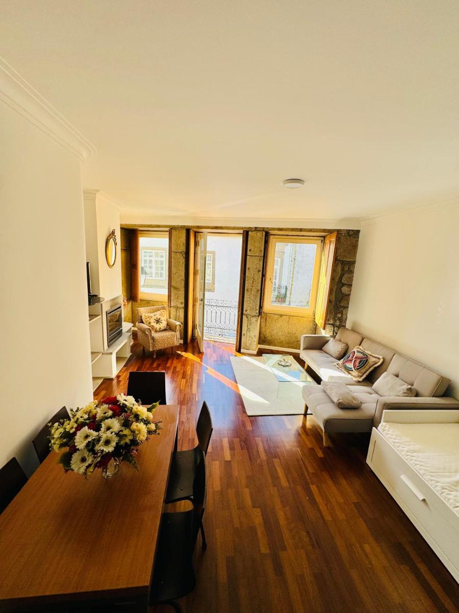 Altamira rooms and studio