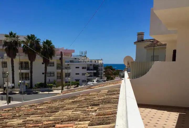Apart E 1 quarto 350m praia Olhos de Água
