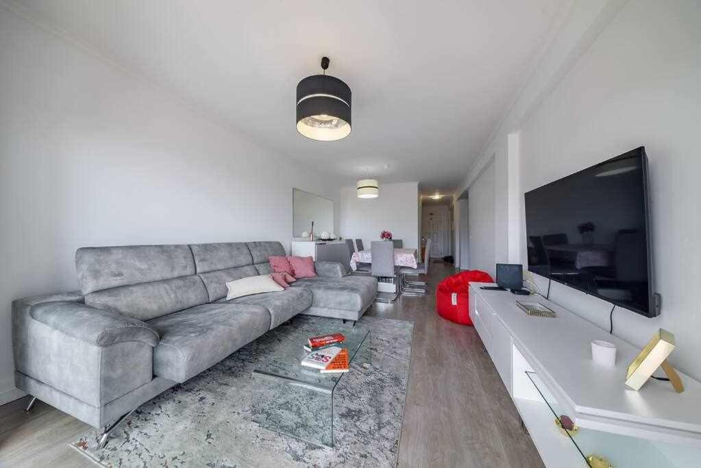 Azenha Apartment