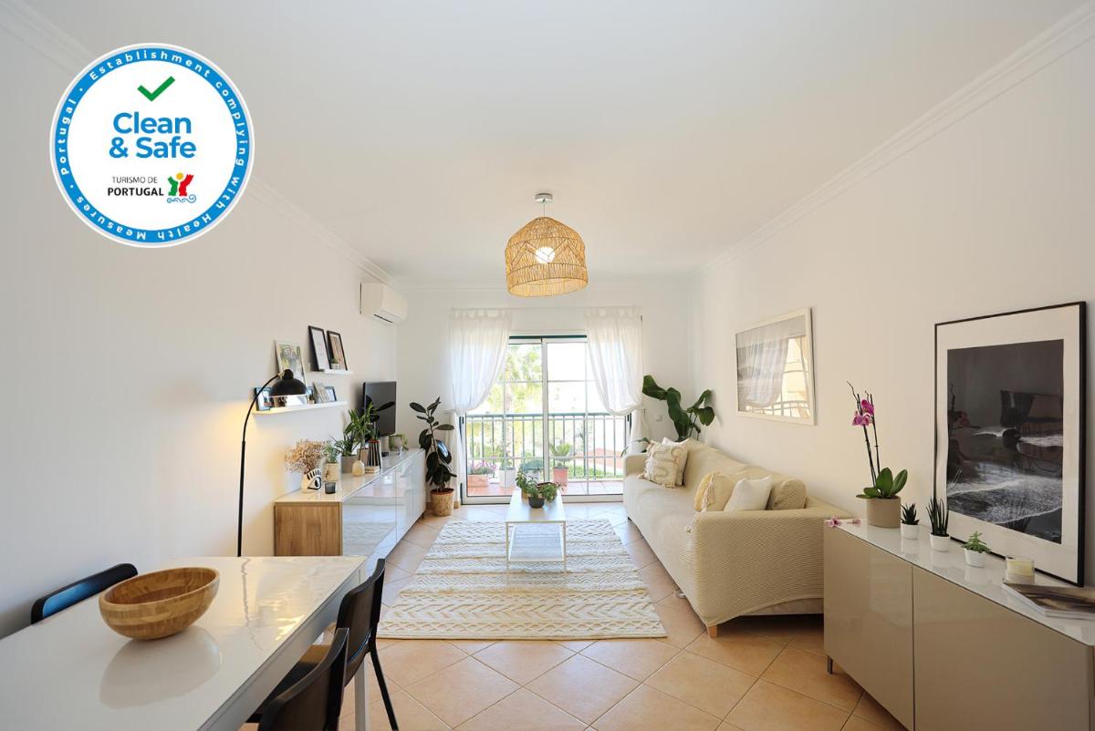 B95 - Casa Melo Apartment in Praia da Luz
