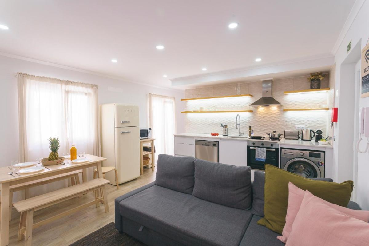Best Houses 102 - Hut Spot Peniche