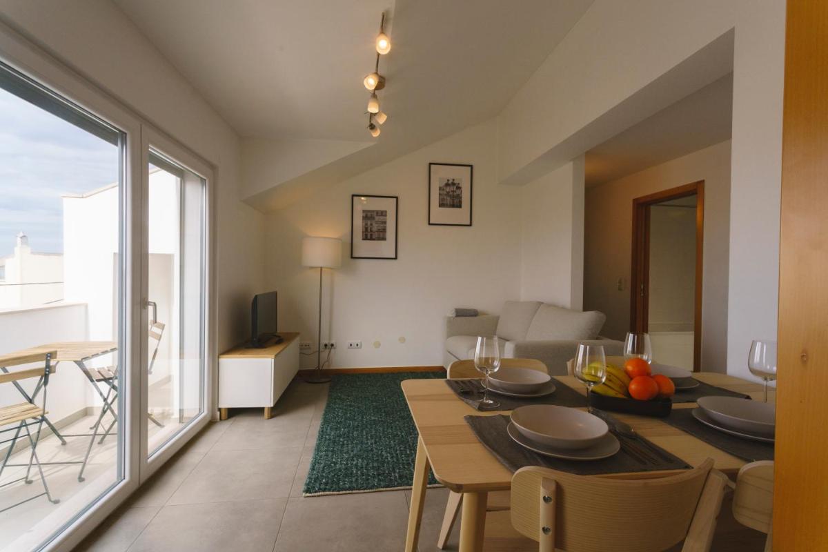 Best Houses 103-Central Home Ferrel II