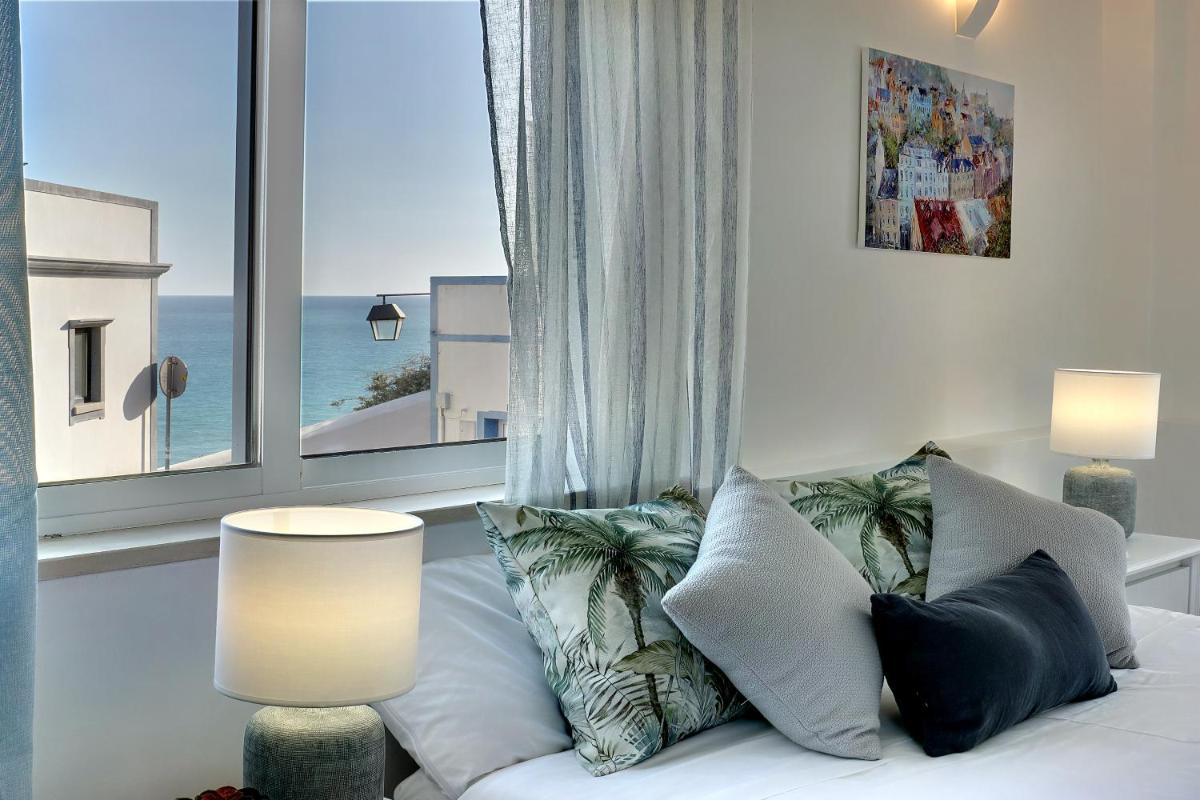 CASA 4 - Perfect location - Sea view by DreamvillasAlbufeira