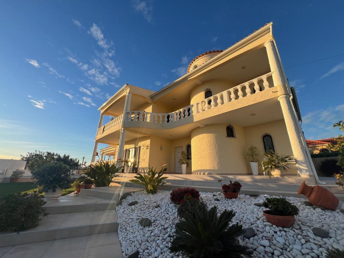 Casa Amar
