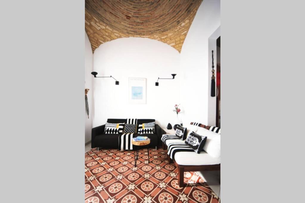 Casa Pombalinho, an old Fisherman Cottage