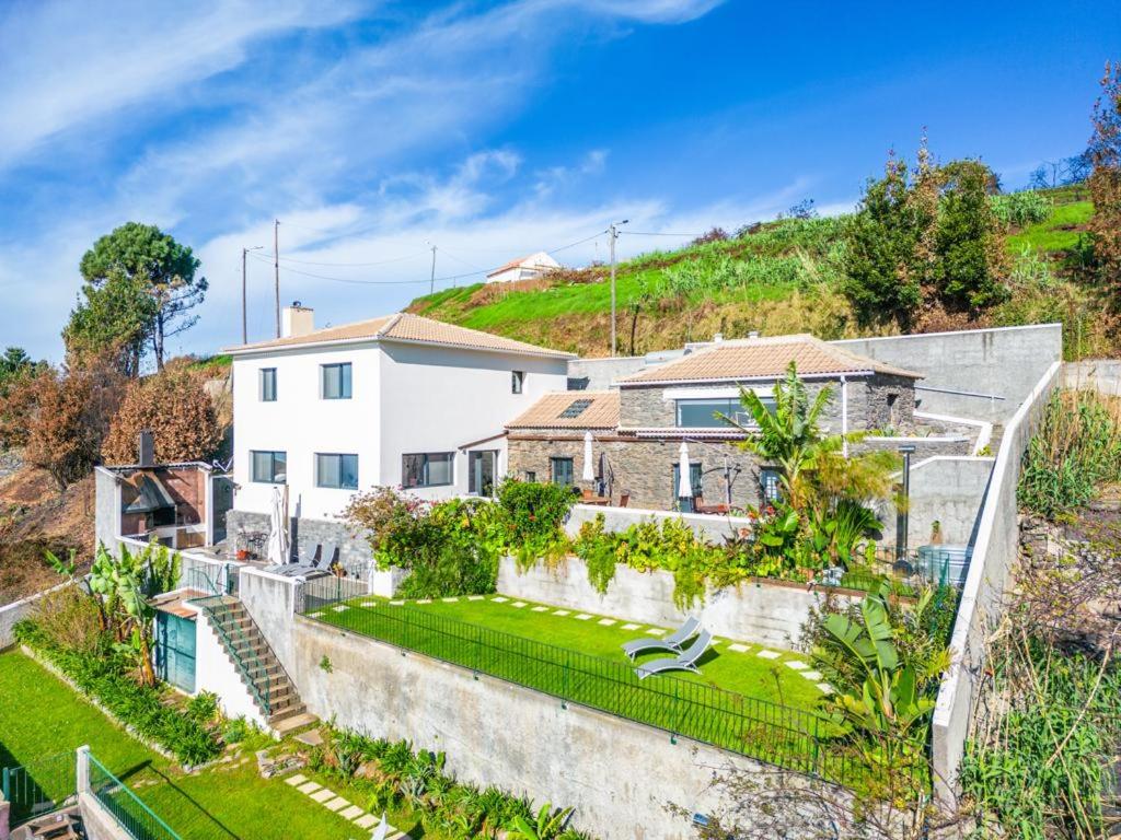 Panoramablick - 3-Bett Villa mit Sonnenterrassen