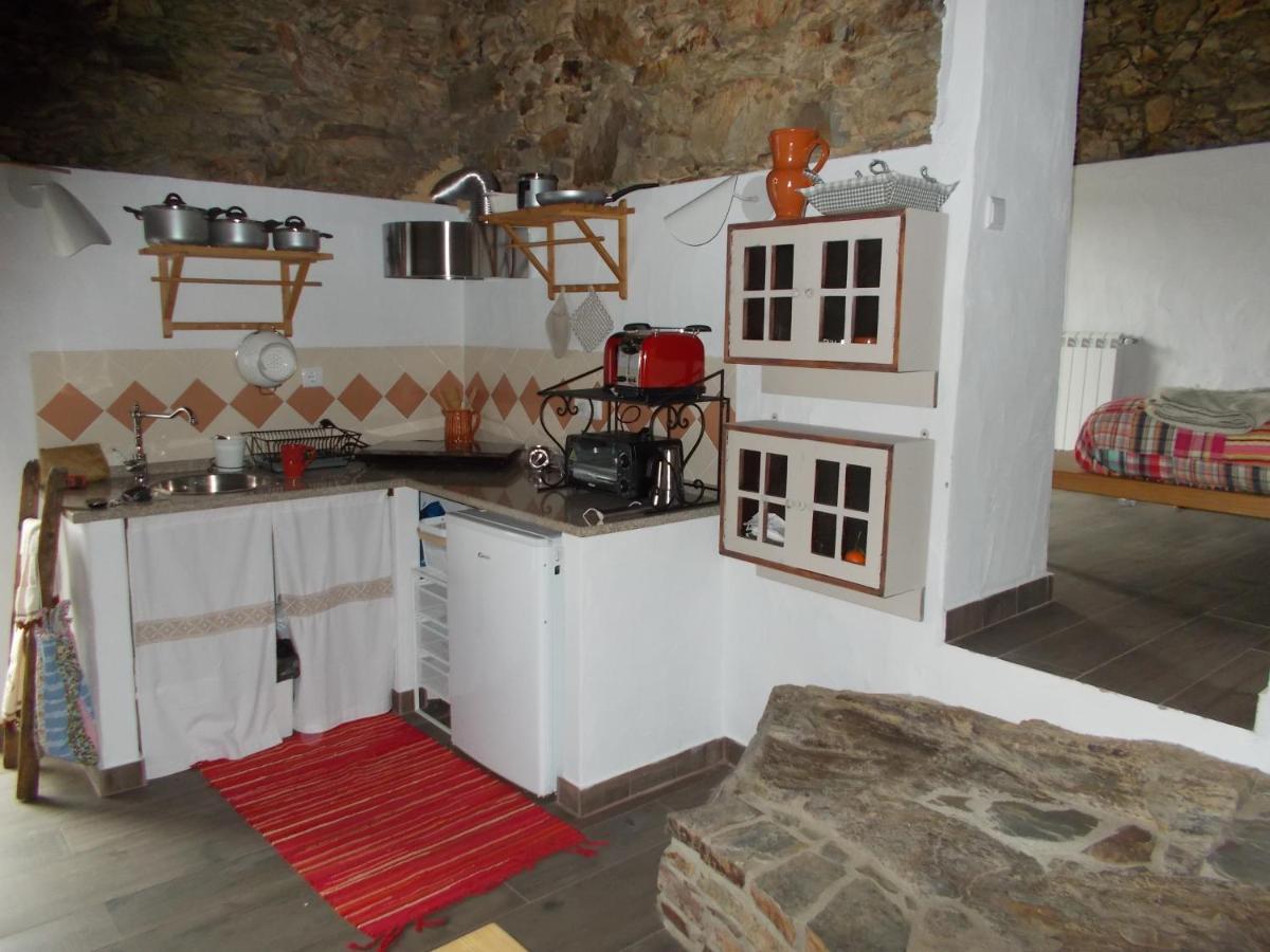 Casas de Campo de Vale de Junco