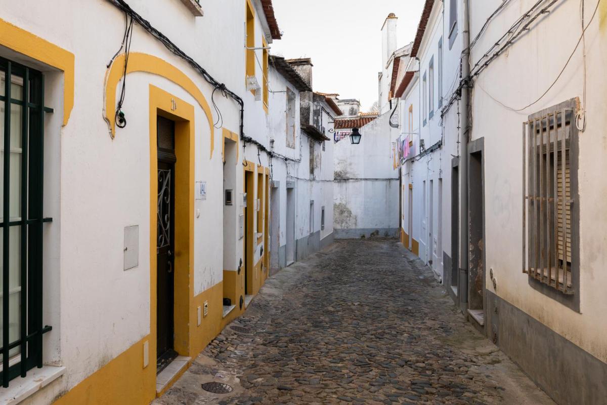 Casas do Megué