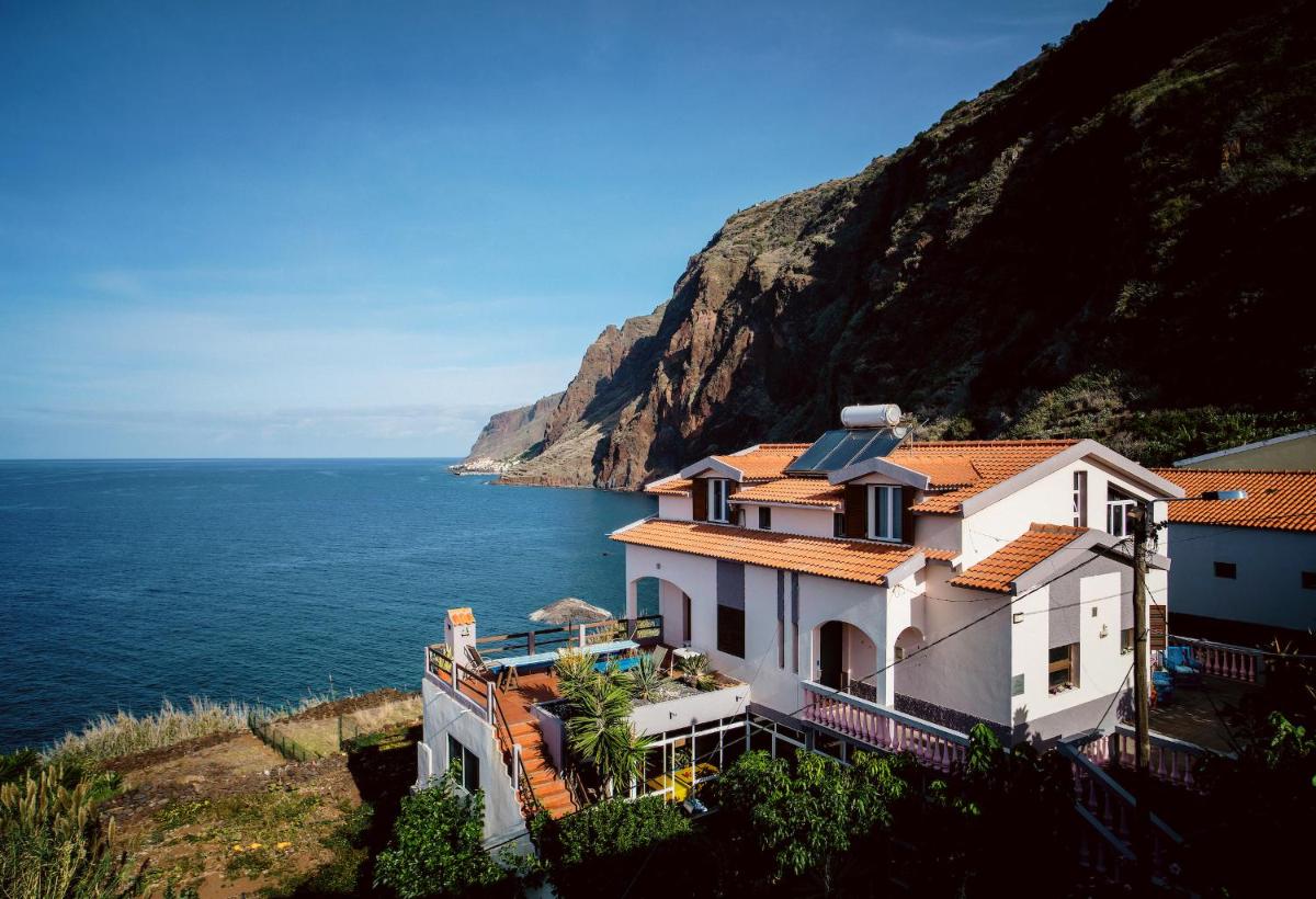 Cecília's House