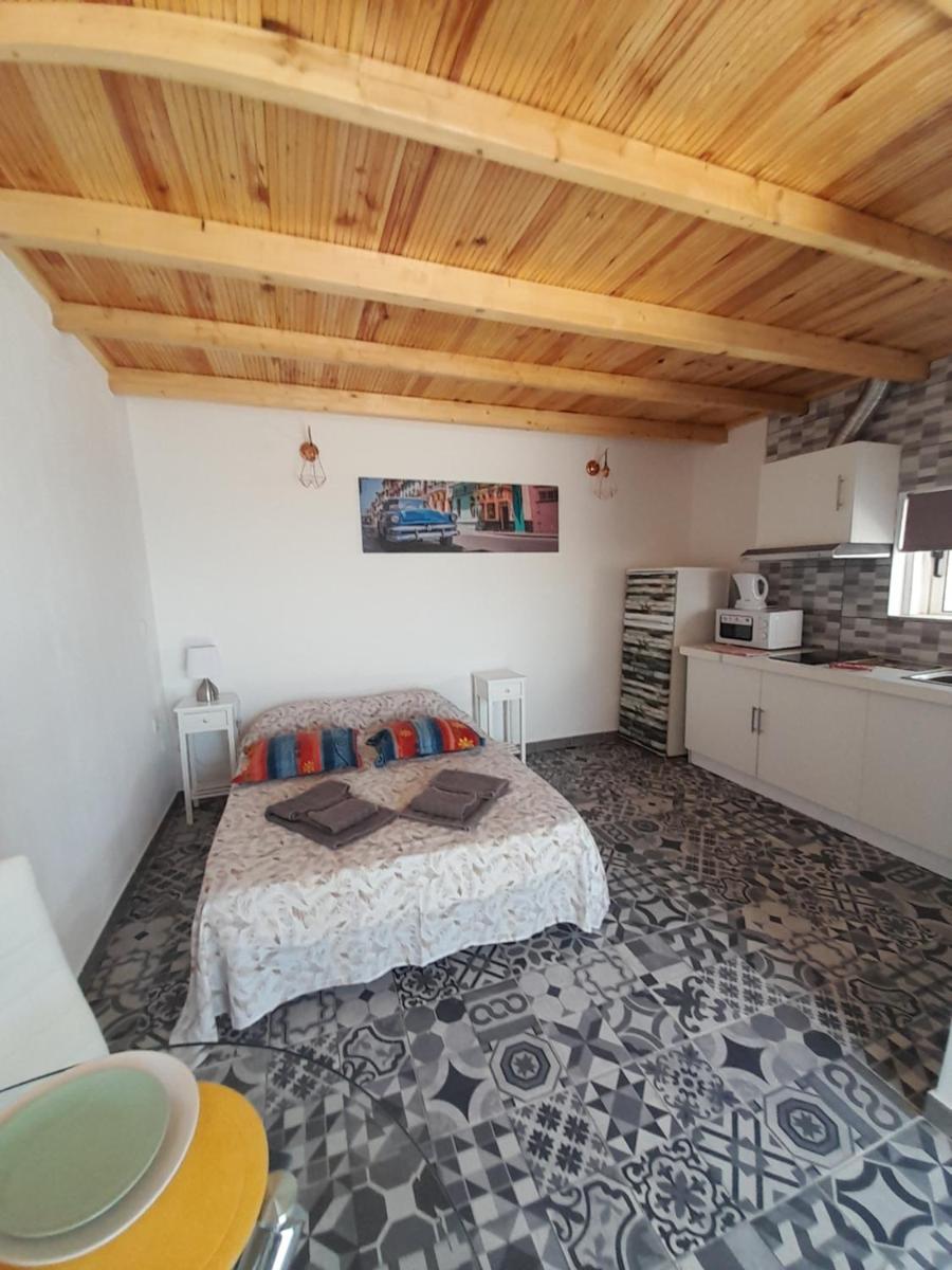 Estudio Dominicana in Albufeira Gale