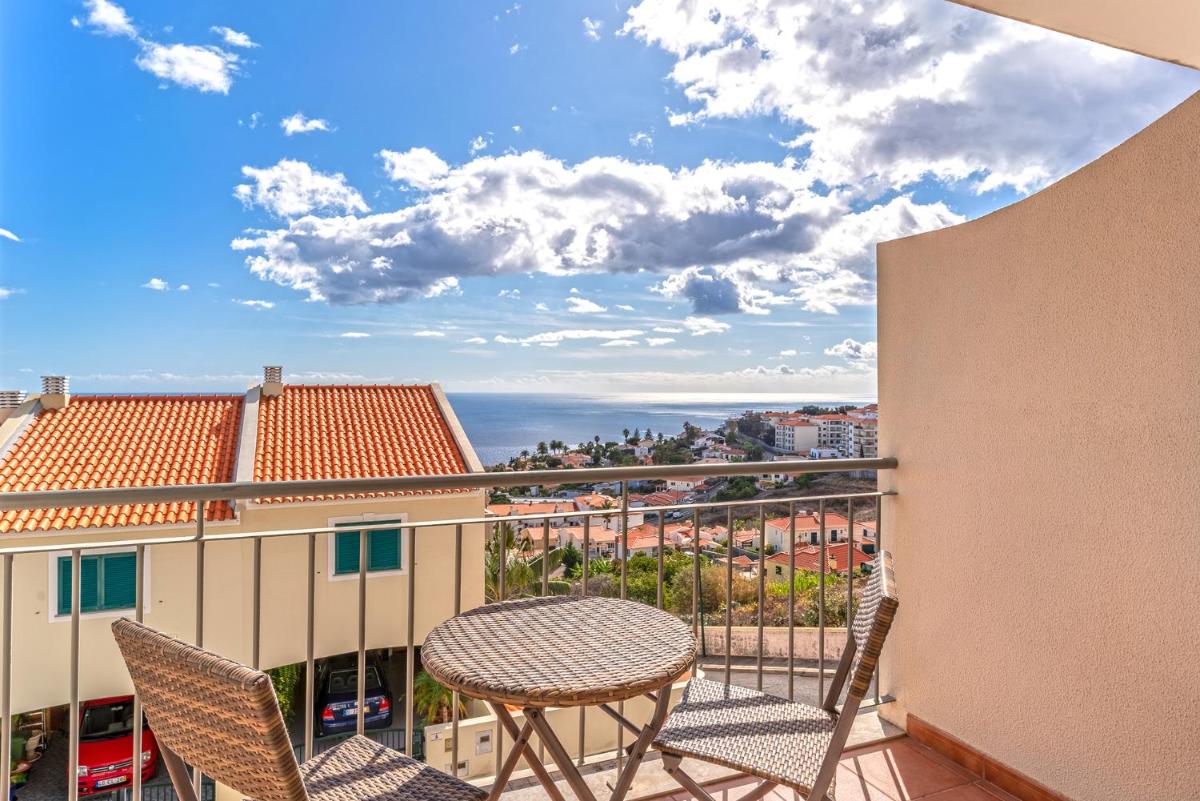 Garajau View by Holiday Rental Madeira