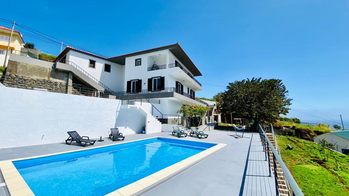 Viva Villa