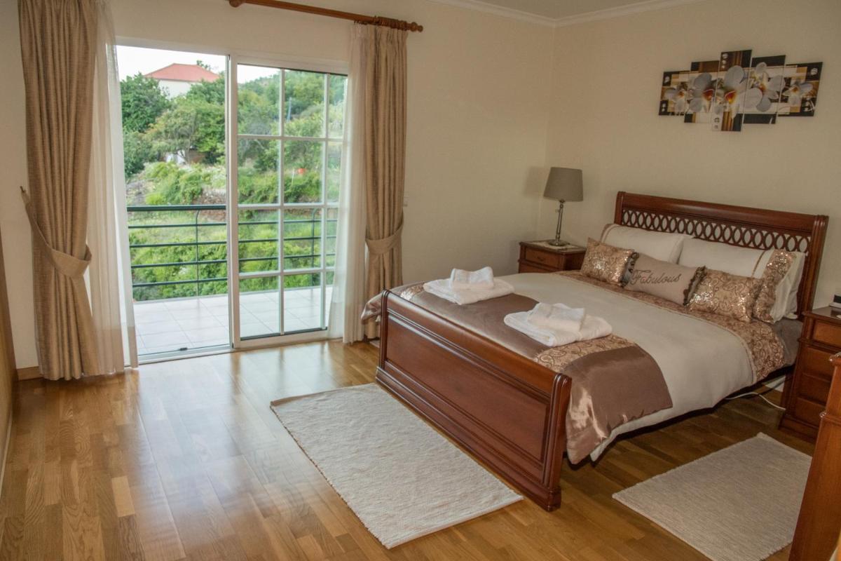 ZiZis Place