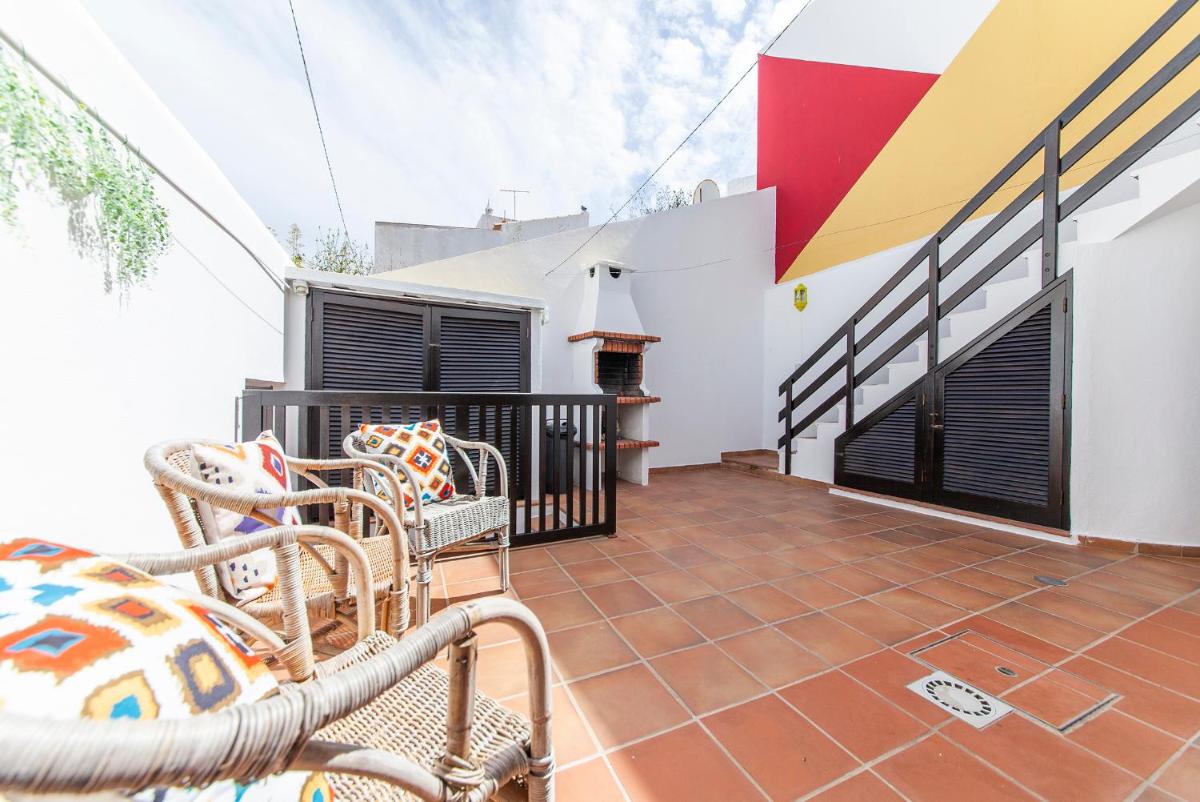 J - Casa do Farol Guesthouse