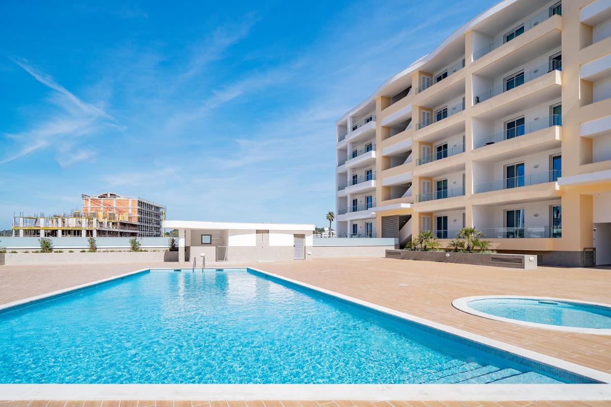 Lagos Marina View 7 with Pool by Homing