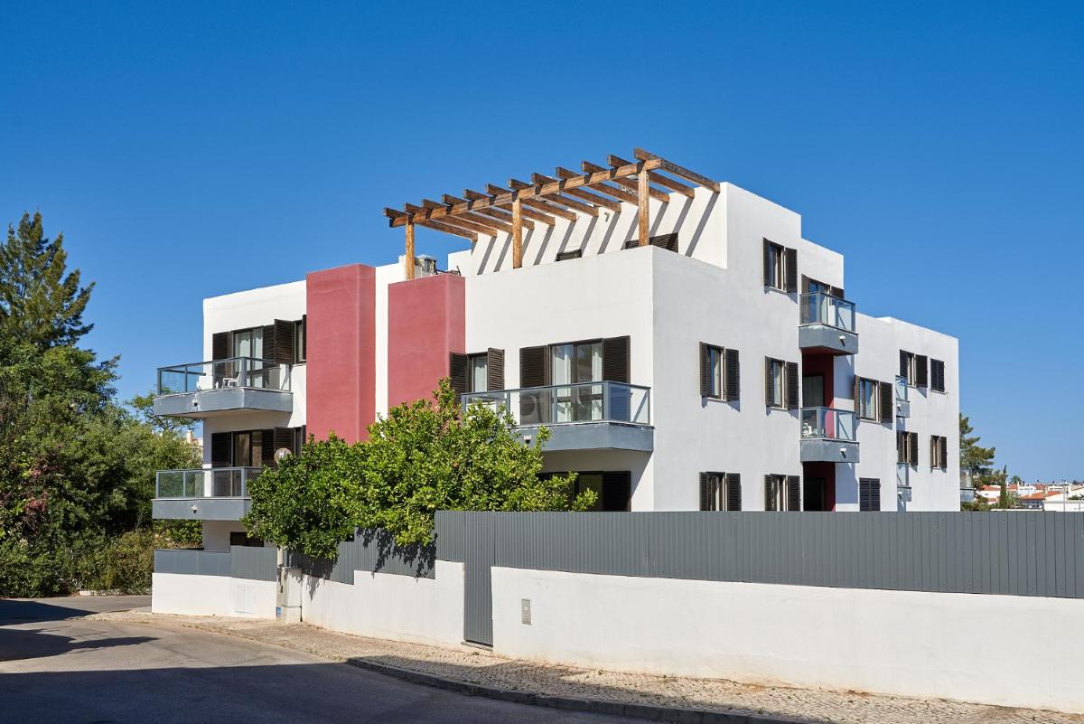 LEGACY SUITES & APARTMENTS ALBUFEIRA AL