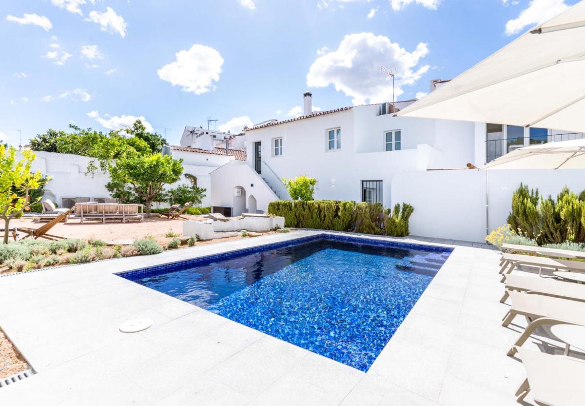 limehome Evora Rua de Machede 52