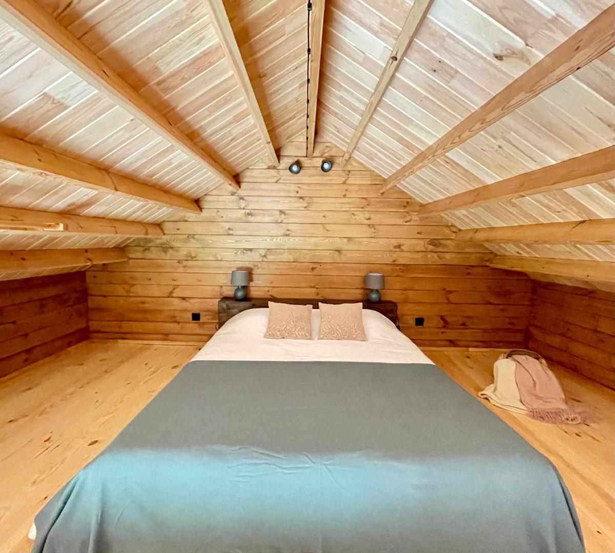 Mountain Eco Shelter 4