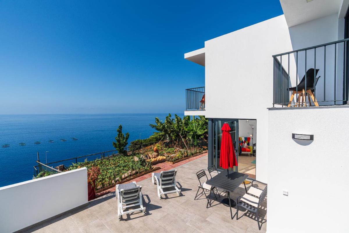 Mouras House, Arco da Calheta