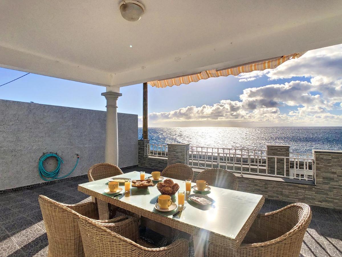 Naya Beach House by LovelyStay