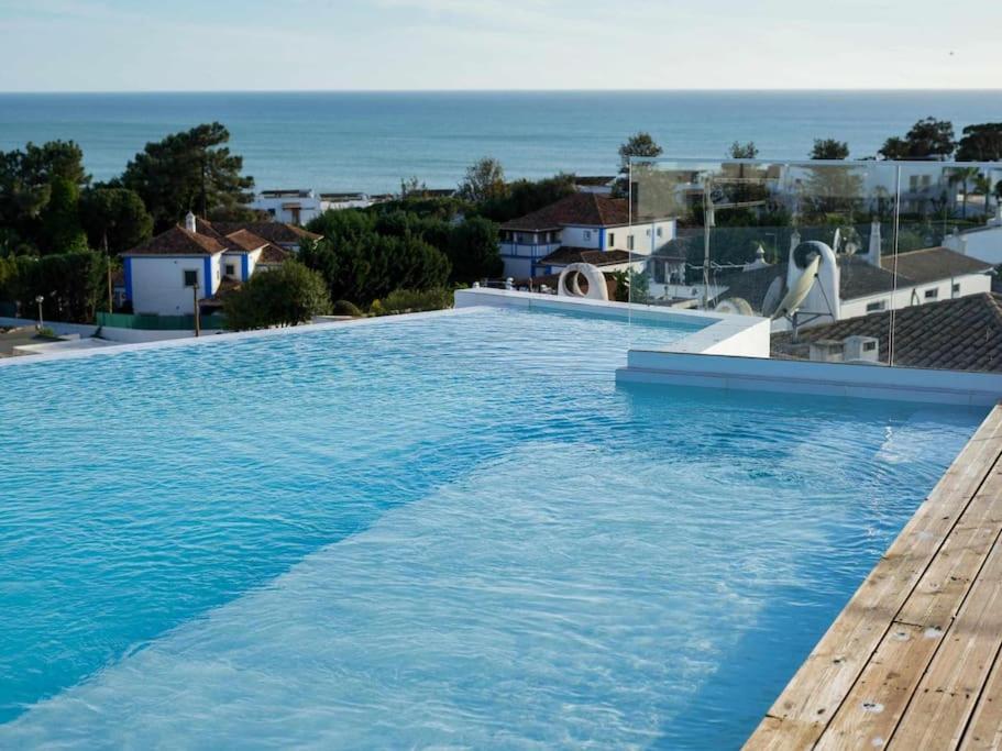 Panoramic E Apartment - Rooftop Pool & Sea View & BBQ