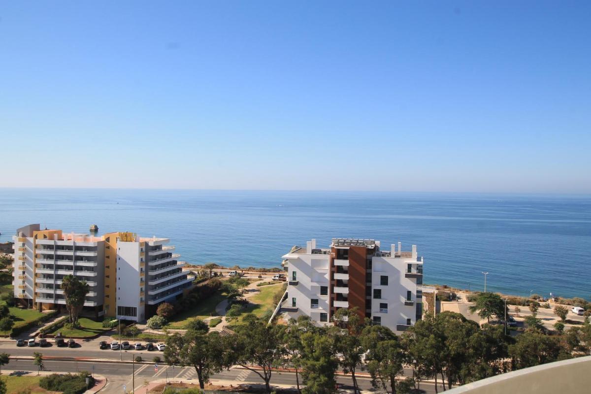 Praia_da_Rocha_Vista_Mar/Ocean_View