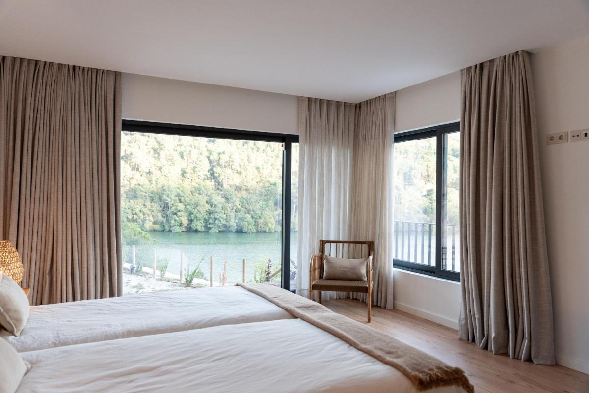 Quinta da Ribeirinha - Douro River