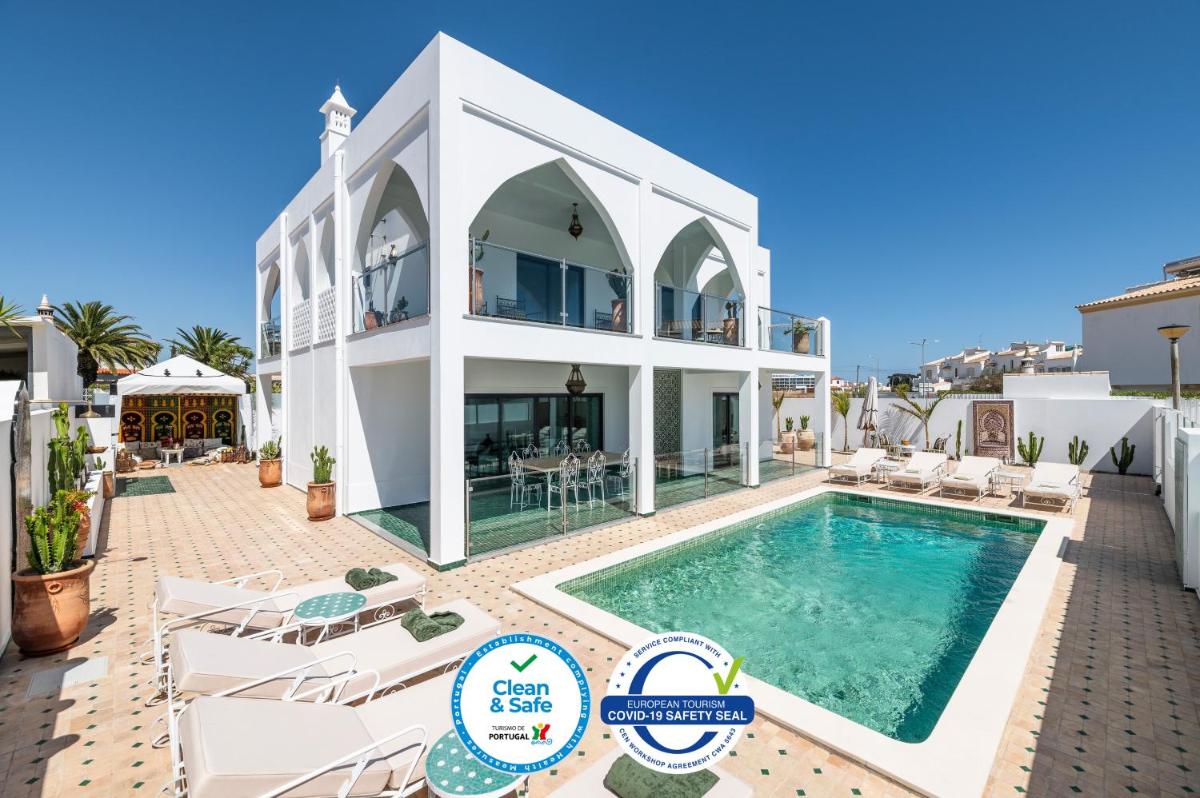 Riad Matias Galé - Luxury Villa with private pool, AC, free wifi, 5 min from the beach
