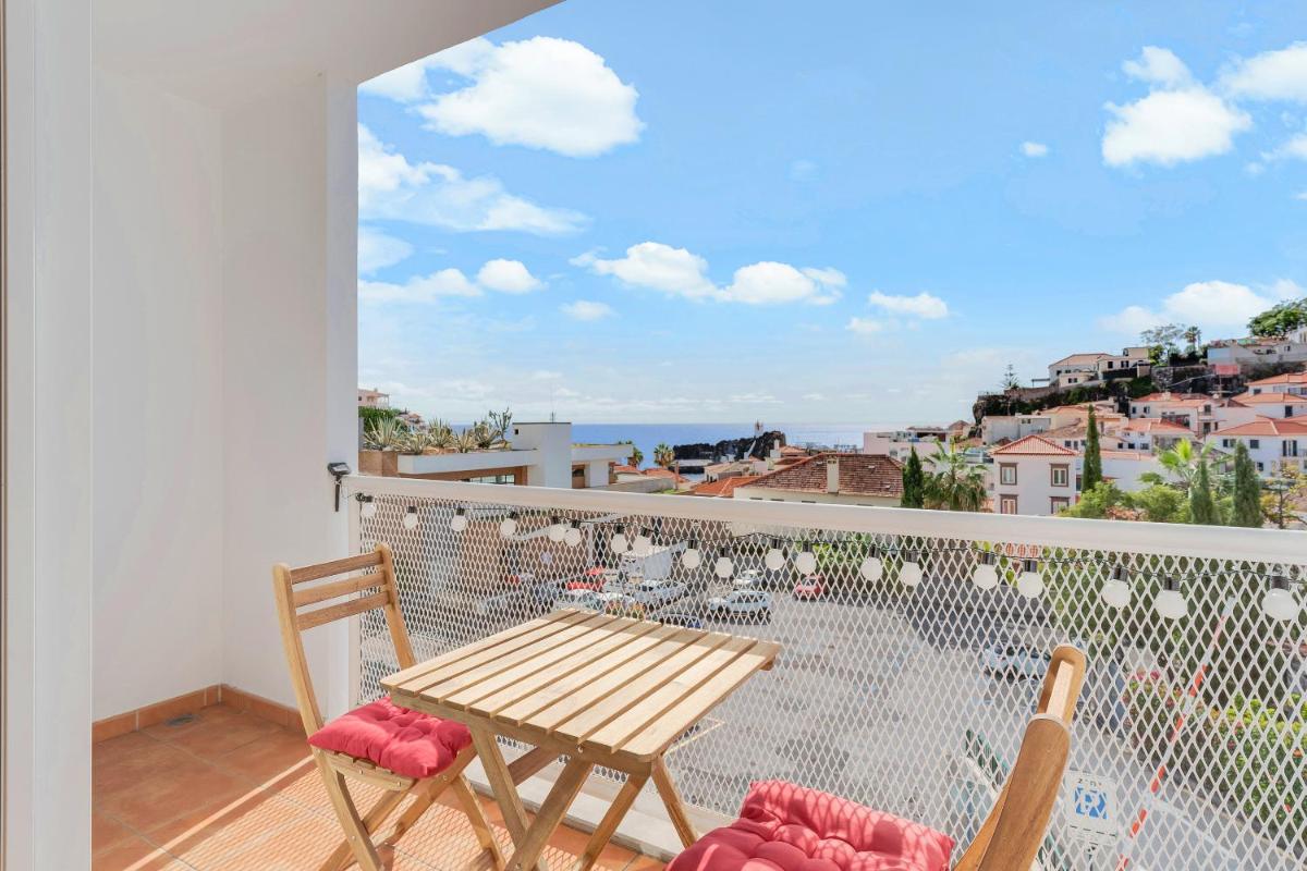 Camara de Lobos Apt by HR Madeira