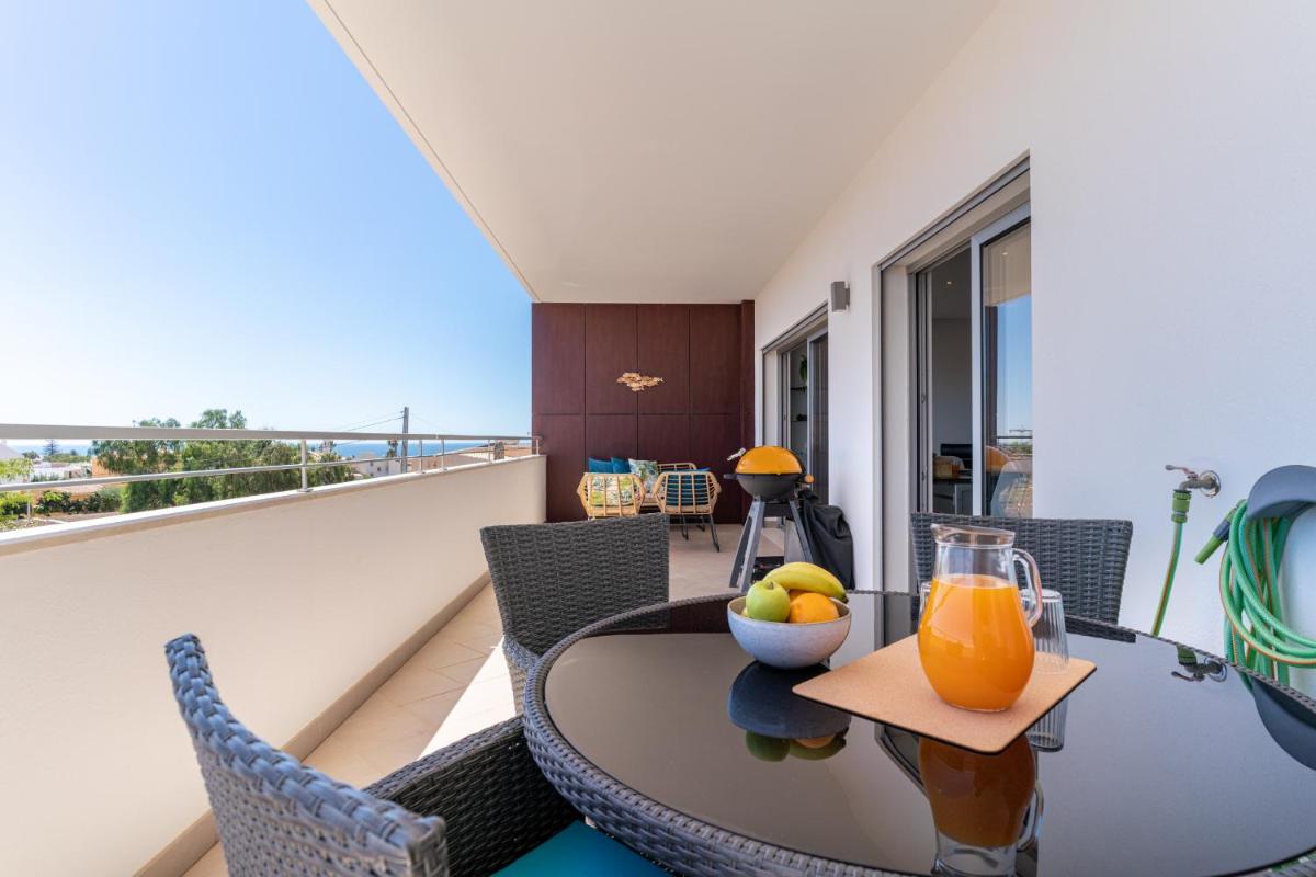 Spacious 2 bedroom Apartment with Sea View Lagos