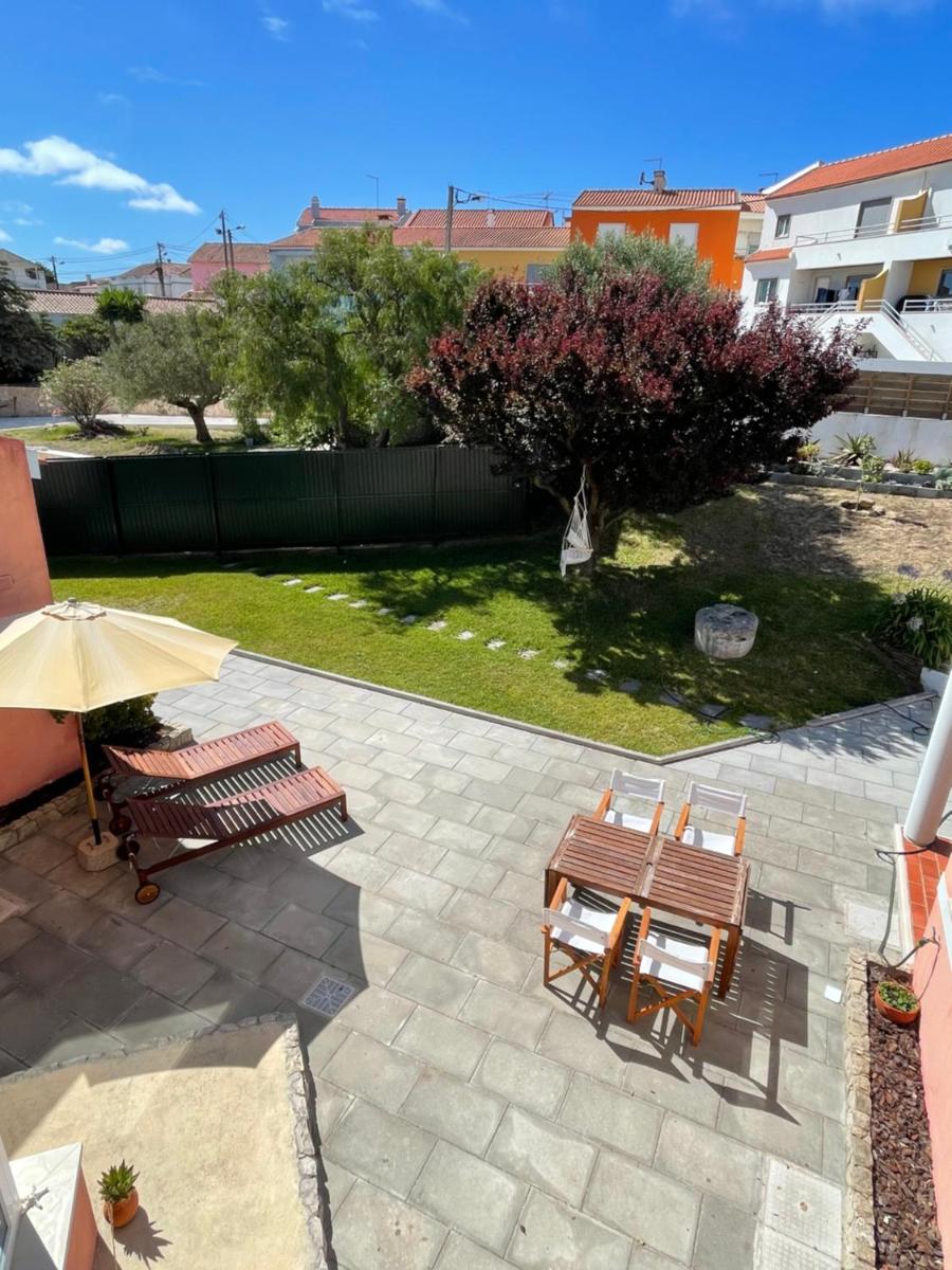 Sunny Villa Minutes from the Beach