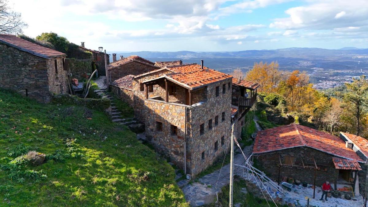 Telhados de Xisto