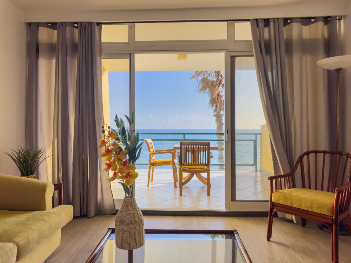 Tranquil Beachside Stay - Atlantic Gardens Beach