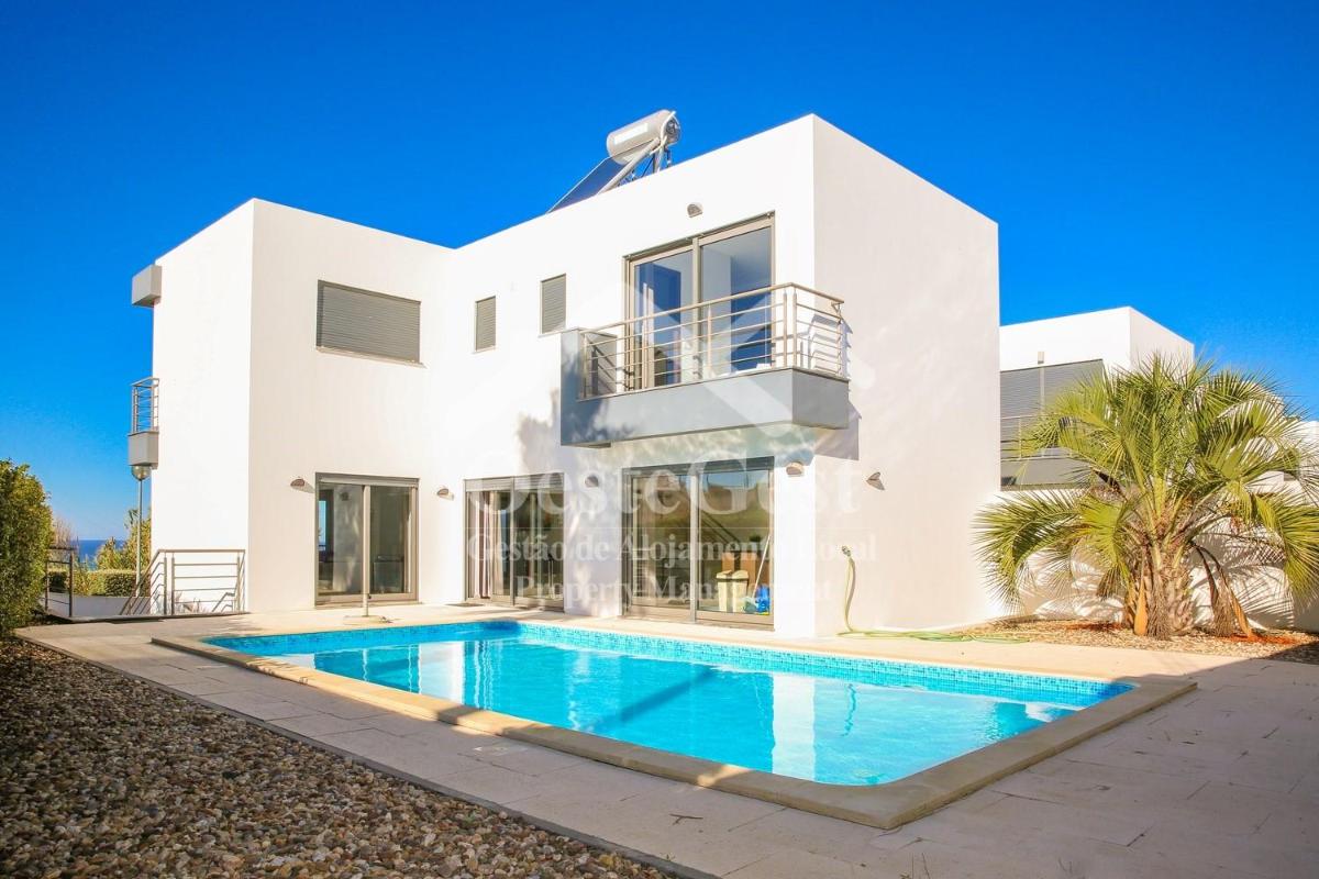 Villa Azinhança do Mar
