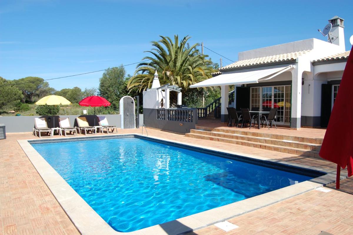 Villa Monte Alegrete with 3 bedrooms and sea view